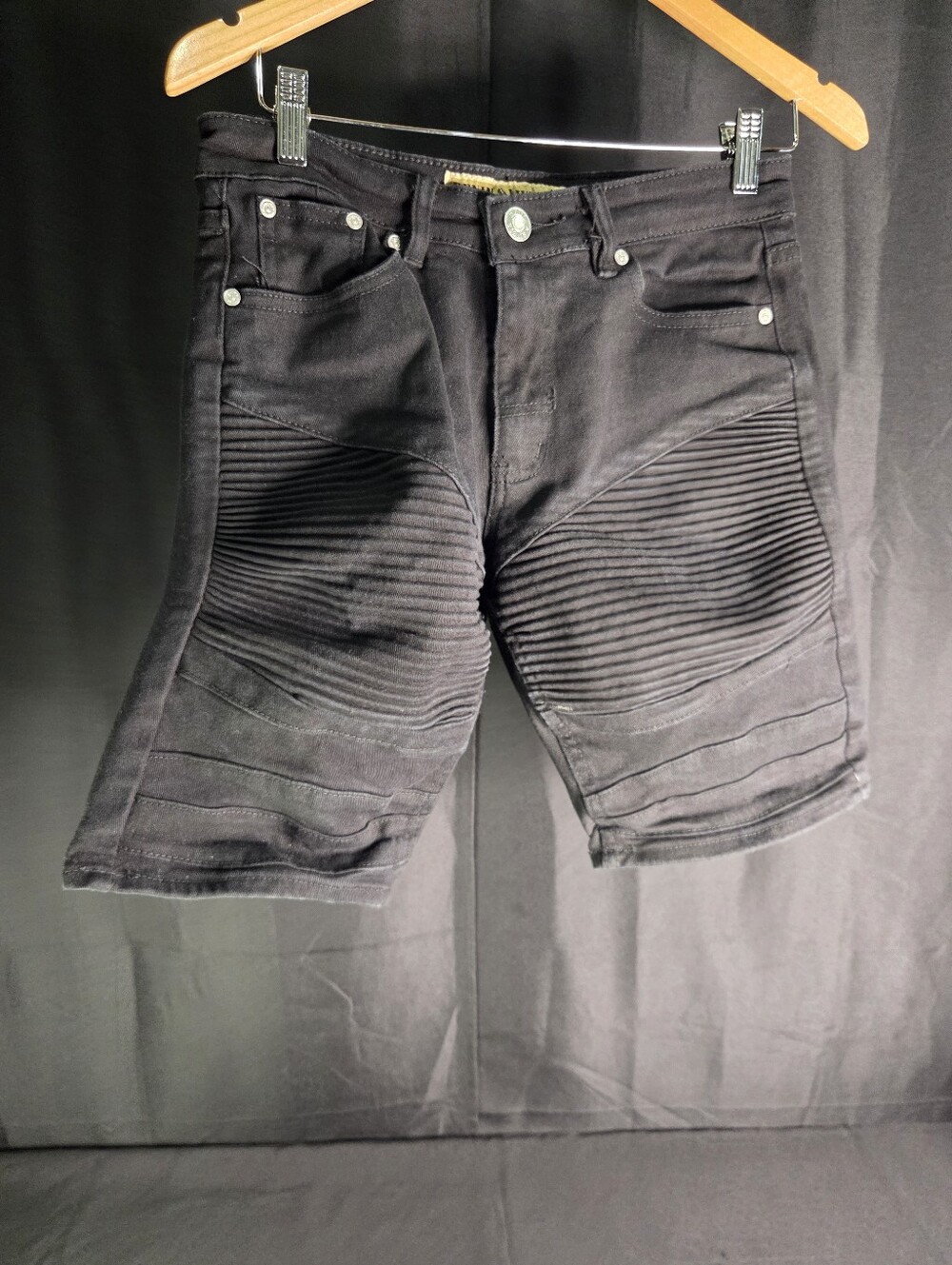 Denim & Rivets Black Jean Shorts 32